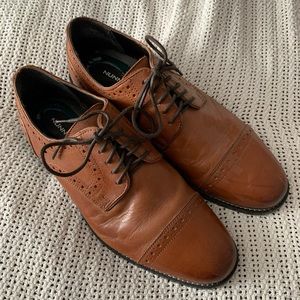 Men’s dress shoes